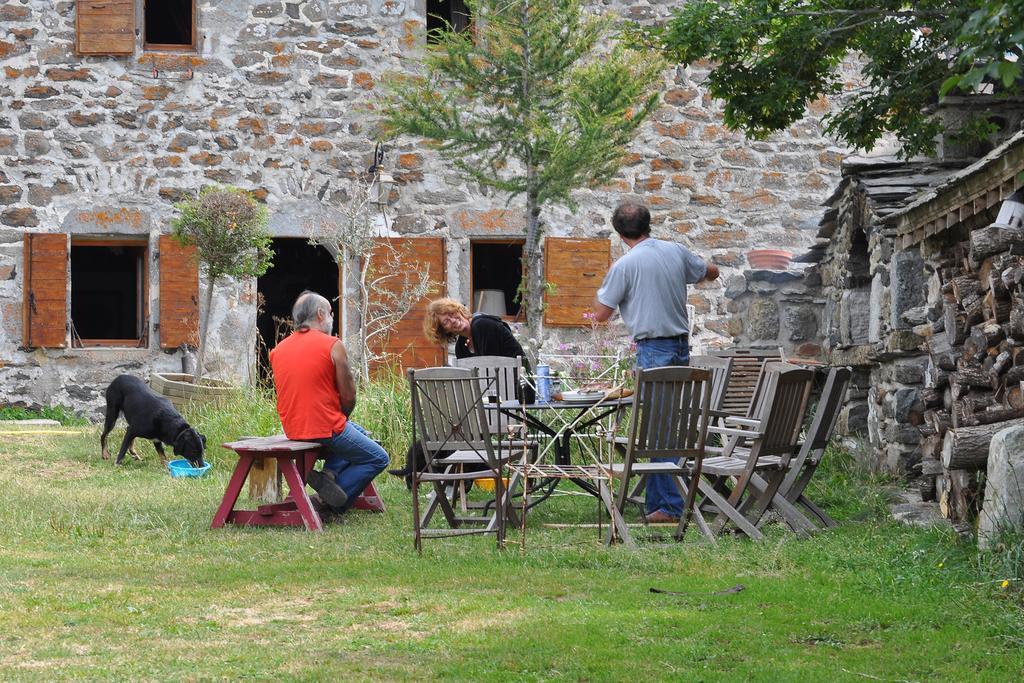 Bed and Breakfast Le Francillon Les Estables Exterior foto